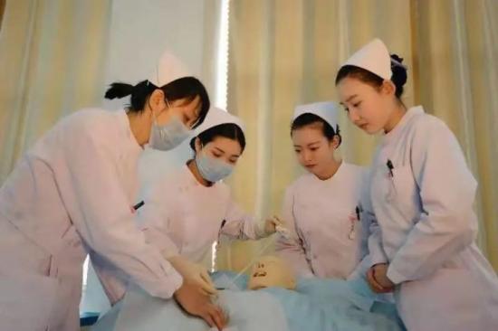 青岛第二卫生学校2022年招生简章